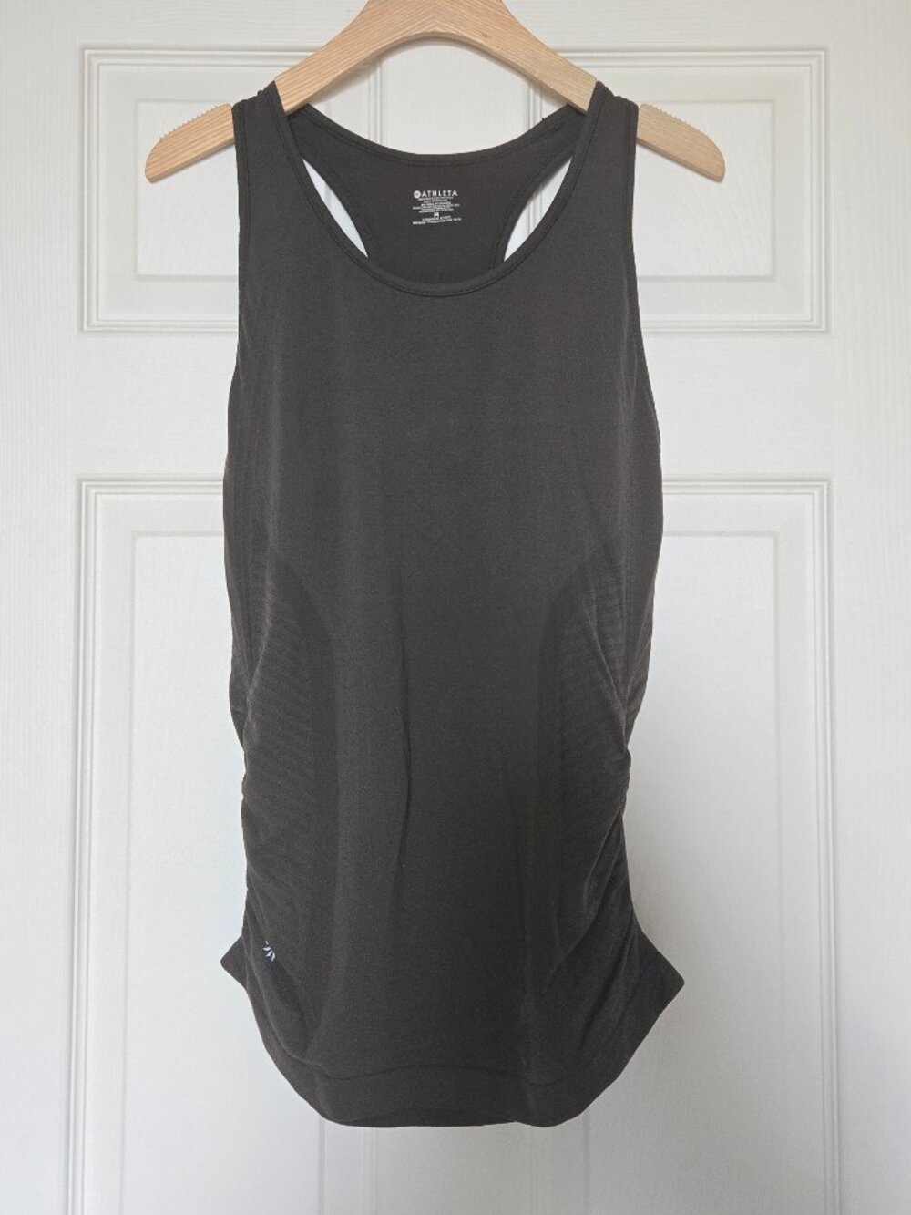 Athleta Women's Speedlight Seamless Tank Dark Olive Green - Size Medium - EUC